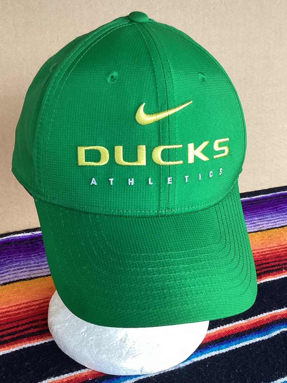 Nike Oregon ducks on-field adjustable hat size M/L